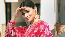 इस हॉलीवुड निर्देशक ने की RRR की तारीफ, आलिया भट्ट बोलीं- 'मेरी सुबह खूबसूरत हो गई'
