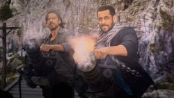 पठान से पहले इन फिल्मों में कैमियो रोल में नजर आ चुके हैं सलमान खान, किया मुफ्त में काम