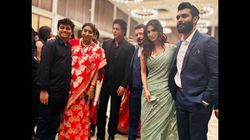 स्मृति ईरानी की बेटी के रिसेप्शन में पहुंचे शाहरुख खान से मौनी रॉय तक, देखें बेहद खास तस्वीरें