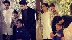 व्हील चेयर पर बैठे ससुर का हाथ थामे बहू कियारा ने रिसेप्शन मे रखा ऐसे ख्याल, ससुर ने भी नई बहू पर लुटाया प्यार