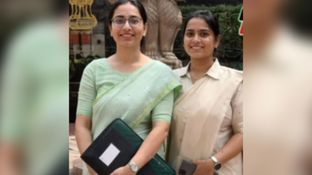 PCS Success Story: कौन हैं श्रेया शर्मा और आकृति शुक्ला? ननद-भाभी दोनों बन गईं पीसीएस ऑफिसर