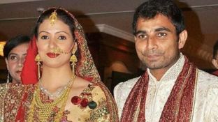 'गंदी नस्लों की पैदाइशें..' मोहम्मद शमी से विवाद के बीच हसीन जहां ने किया ये पोस्ट, बुरी तरह ट्रोल 'गंदी नस्लों की पैदाइशें..' मोहम्मद शमी से विवाद के बीच हसीन जहां ने किया ये पोस्ट, बुरी तरह ट्रोल