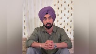 10 साल से इस गंभीर बीमारी से जूझ रहे हैं दिलजीत दोसांझ? परिवार को कानों कान नहीं होने दी खबर 10 साल से इस गंभीर बीमारी से जूझ रहे हैं दिलजीत दोसांझ? परिवार को कानों कान नहीं होने दी खबर