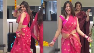 Video: कातिलाना मुस्कान और किलर डांस मूव्स, 'छम्मक छल्लो' बन गुलाबी साड़ी वाली भाभी ने लूट ली महफिल