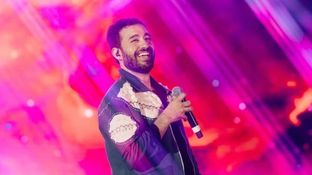 WATCH: Paresh Pahuja Delhi Concert Turns Romantic As Man Proposes His Girlfriend. He REACTS 'Mujhe Kyu Rona'