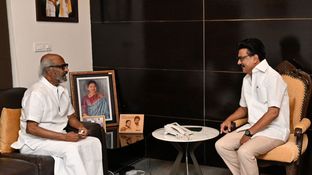 விஜய் கட்சியிடம் தோற்றுப்போன ஸ்டாலின்.. என்ன சிவாஜி இப்படி ஆகிப்போச்சு?.. நேரில் சந்தித்த ரஜினிகாந்த் விஜய் கட்சியிடம் தோற்றுப்போன ஸ்டாலின்.. என்ன சிவாஜி இப்படி ஆகிப்போச்சு?.. நேரில் சந்தித்த ரஜினிகாந்த்