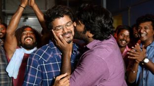 முதலமைச்சர் விஜய்யிடம் சூப்பர் கோரிக்கை வைத்த விஜய் சேதுபதி.. கமல் ரூட்டை பிடிச்சிருக்காரே
