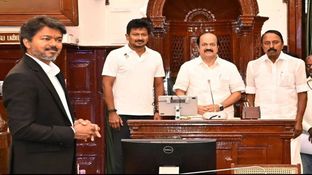 அட சட்டப்பேரவையிலுமா.. அங்கே போயும் குட்டி ஸ்டோரி சொல்லி கலக்குறாரே விஜய்.. என்ன தெரியுமா? அட சட்டப்பேரவையிலுமா.. அங்கே போயும் குட்டி ஸ்டோரி சொல்லி கலக்குறாரே விஜய்.. என்ன தெரியுமா?