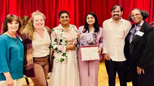 மகள் வாங்கிய உயரிய விருது.. ஆஸ்கர் மாதிரியாம்.. பெருமை பொங்க மனம் திறந்த ரோஜா மகள் வாங்கிய உயரிய விருது.. ஆஸ்கர் மாதிரியாம்.. பெருமை பொங்க மனம் திறந்த ரோஜா