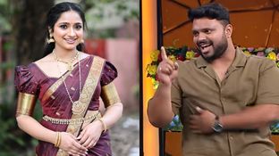 బిగ్బాస్ స్టార్కి నటి తమ్ముడి వార్నింగ్... వేలు చూపిస్తూ, రణరంగంలా శ్రీముఖి షో బిగ్బాస్ స్టార్కి నటి తమ్ముడి వార్నింగ్... వేలు చూపిస్తూ, రణరంగంలా శ్రీముఖి షో