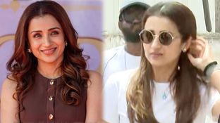 ముఖం చాటేసిన త్రిషా కృష్ణన్.. విజయ్ కోసం జన నాయగన్ థియేటర్లలో..!