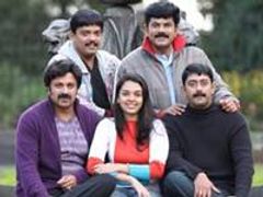 4 ഇഡിയറ്റ്‌സ് ഗോസ്റ്റ്ഹൗസില്‍