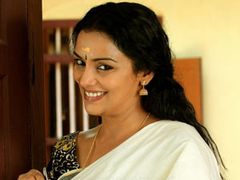 രതിയുടെ പ്രതിബിംബമാവുന്ന ശ്വേത