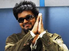 എന്തുകൊണ്ട് വിജയ് വ്യത്യസ്തത തേടുന്നില്ല?