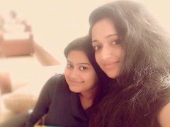 കാവ്യമാധവനൊപ്പം അടിച്ചു പൊളിച്ചു