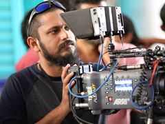കോടികള്‍ മുടക്കി സിനിമ ചെയ്യുന്നവരോട്, ഒരു മര്യാദയും കാണിക്കാത്തവരാണ് തിയേറ്ററുടമകള്‍;ജോമോന്‍