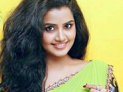 അല്‍ഫോണ്‍സ് പുത്രനോട് ചോദിച്ചേ അനുപമ തീരുമാനങ്ങള്‍ എടുക്കൂ, അതെന്താ കാര്യം?