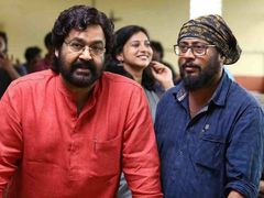 ഒരു തുണിമുക്കി ക്യാമറ ലെന്‍സ് ഒന്ന് തുടക്കാമായിരുന്നില്ലേ? ലാല്‍ ജോസിനോട് പ്രേക്ഷകന്റെ ചോദ്യം...
