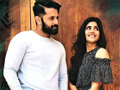 നിതിനൊപ്പം മേഘ്‌നയ്ക്ക് എന്താ യുഎസ്സില്‍ കാര്യം, കാളിദാസ് ജയറാമിന്റെ ആദ്യ നായികയും പെട്ടോ ?