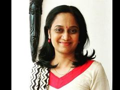 ഭര്‍ത്താവിനൊപ്പം ചിയേഴ്‌സ്, മലയാളി സംവിധായിക വെളിപ്പെടുത്തിയ സത്യങ്ങള്‍ കേട്ട് ഭര്‍ത്താവ് ഞെട്ടി...