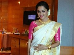രോഗികളെ വെട്ടിലാക്കിയ ലേഡി സൂപ്പര്‍ സ്റ്റാര്‍..മഞ്ജു വാര്യരുടെ പിന്‍മാറ്റത്തില്‍ ആരാധകര്‍ നടുങ്ങി!