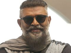 അത് കഴിഞ്ഞിട്ട് വീട്ടില്‍ കയറിയാല്‍ മതിയെന്ന് ലാല്‍ മരുമകളോട് പറഞ്ഞു.. എന്താ സംഭവം?