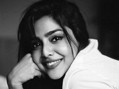 ആദ്യത്തെ പേടി മാറി, ഇനി അച്ഛനും അമ്മയും ആ രംഗം കാണുമ്പോഴുള്ള പേടിയാണ്; ഐശ്വര്യ 