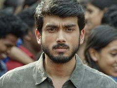 പൂമരം സൂപ്പര്‍ ഹിറ്റ്, ഈ വര്‍ഷത്തെ ഏറ്റവും മികച്ച വെറുപ്പിക്കല്‍ ചിത്രം കാളിദാസിന്റെ പൂമരം!!
