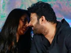  പ്രഭാസിന് ഇത്ര സ്നേഹമോ അനുഷ്കയോട്! ഷൂട്ടിങിന് അവധി എടുത്ത് താരം പോകുന്നത് ഇവിടേക്ക്...