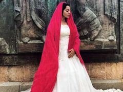  ഗൗണിൽ വധുവിനെപ്പോലെ പാർവതി! കല്യാണം കഴിഞ്ഞോ എന്ന് ആരാധകർ? കൂടുതൽ ചിത്രങ്ങൾ കാണാം...