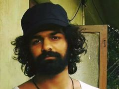  ആദിയില്‍ നിന്നും പ്രണവിന് ലഭിച്ച പ്രതിഫലം? രണ്ടാമത്തെ സിനിമയിലെത്തുമ്പോള്‍ തുക ഇരട്ടിച്ചോ