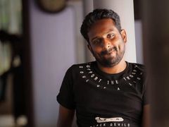 ഫെല്ലിനിയുടെ സ്വന്തം തീവണ്ടിയില്‍ 'നോ സ്‌മോക്കിംഗ് ' ബോര്‍ഡ്-അഭിമുഖം