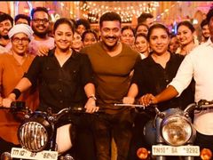 കറുത്ത വേഷത്തിൽ ബുളളറ്റിൽ ജ്യോതികയും രേവതിയും!! ഇവർക്കൊപ്പം സൂര്യയും, സർപ്രൈസ് പുറത്ത്