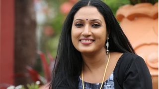 ലോക്ക്ഡൗണ്‍; സഹായത്തിന് അമ്മയും ഇല്ല, സര്‍ക്കാരുമില്ല.. ഞങ്ങളുടെ അവസ്ഥ  ദയനീയം... മഞ്ജു പറയുന്നു