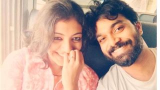 ട്രെയിനില്‍ വെച്ചുളള ചുംബനം, പ്രണയം തുറന്നുപറഞ്ഞ നിമിഷത്തെ കുറിച്ച് ദുര്‍ഗ കൃഷ്ണ