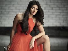 ആചാര്യയിൽ പൂജ ഹെഗ്‌ഡെ ഹാട്രിക്ക് അടിക്കുമോ എന്ന ആശങ്കയിൽ ആരാധകർ 