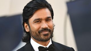 കാമുകിയുടെ കൂടെ ചിലവഴിക്കാന്‍ പോയതാണ്; ഇന്ന് ഞാന്‍ കൂത്താടാത്ത തെരുവ് തമിഴ്‌നാട്ടില്‍ ഇല്ലെന്ന് ധനുഷ്   