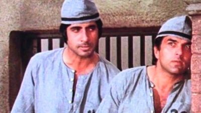 50 साल पहले इतने में मिलता था फिल्म शोले का टिकट, प्राइज देख लोग बोले- अब तो 1 गिलास पानी भी नहीं मिलेगा...