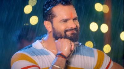  Bhojpuri Video: खेसारी लाल के नए गाने 'गेरुआ कलर' पर झूम उठे दीवाने, सावन में लगा दी इस गाने ने आग...