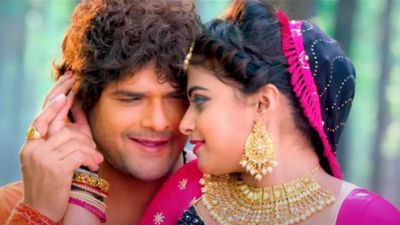  Bhojpuri Video: कृष्ण कन्हैया बनकर खेसारी लाल ने किया डांस, जन्माष्टमी से पहले फिर ट्रेंड हुआ गाना