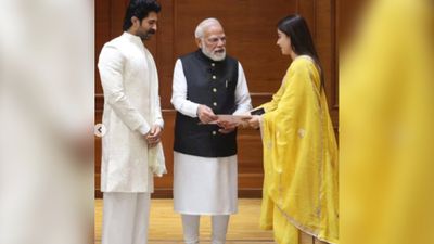 शादी के बाद पीएम मोदी के साथ Rashmika-Vijay की तस्वीरें वायरल, इसलिए की थी मुलाकात