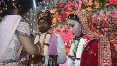 दुल्हन ने चुकाई एकतरफे प्यार की कीमत, सिरफिरे आशिक ने मारी गोली, शादी बन गई मातम, VIDEO