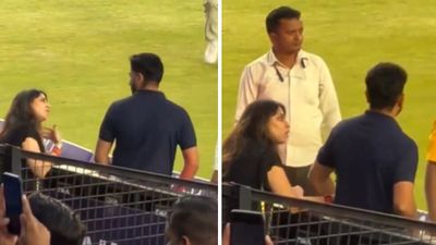 रोहित शर्मा पर क्यों भड़क रही हैं पत्नी रितिका सजदेह? जीत के जश्न के दौरान मैदान से वायरल हुआ झगड़े का वीडियो!