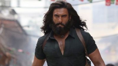 Dhurandhar 2 Advance Booking: रिलीज से पहले ही 'धुरंधर 2' का धमाका! एडवांस बुकिंग से बरस रहे करोड़ों...