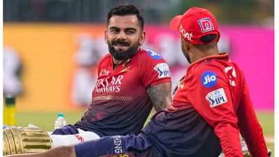 तीसरी बार पापा बना ये टॉप क्रिकेटर, पत्नी ने दिया बेटी को जन्म, कॉपी किया रणबीर कपूर की बेटी का नाम राहा