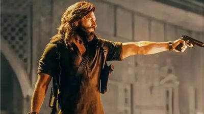 बैन के बावजूद धड़ल्ले से 'धुरंधर 2' को डाउनलोड कर रहे लोग, पाकिस्तान में लीक हुई रणवीर की फिल्म