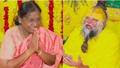 राष्ट्रपति द्रौपदी मुर्मू के वृंदावन से जाते ही प्रेमानंद महाराज ने कह दी ये बड़ी बात, सुनकर दंग रह गए लोग...