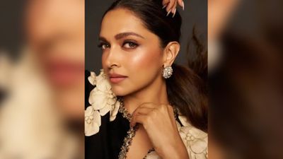 दीपिका पादुकोण की चुप्पी पर सुज़ैन बर्नेट ने कसा तंज, भड़के फैंस, दिया जबरदस्त जवाब