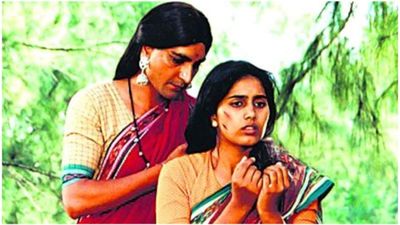 जब एक एक्टर को मिला था बेस्ट एक्ट्रेस का अवार्ड, हिंदी सिनेमा में 1996 में इस फ़िल्म ने रचा था इतिहास!