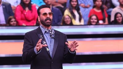 Wheel Of Fortune Episode: Akshay Kumar Turns Spiritual Strategist To Outsmart The ‘Snake’ 